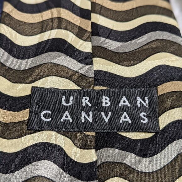 Men's Vintage Urban Canvas 100% Silk Tie Wavy Horizontal Motif - Picture 11 of 12